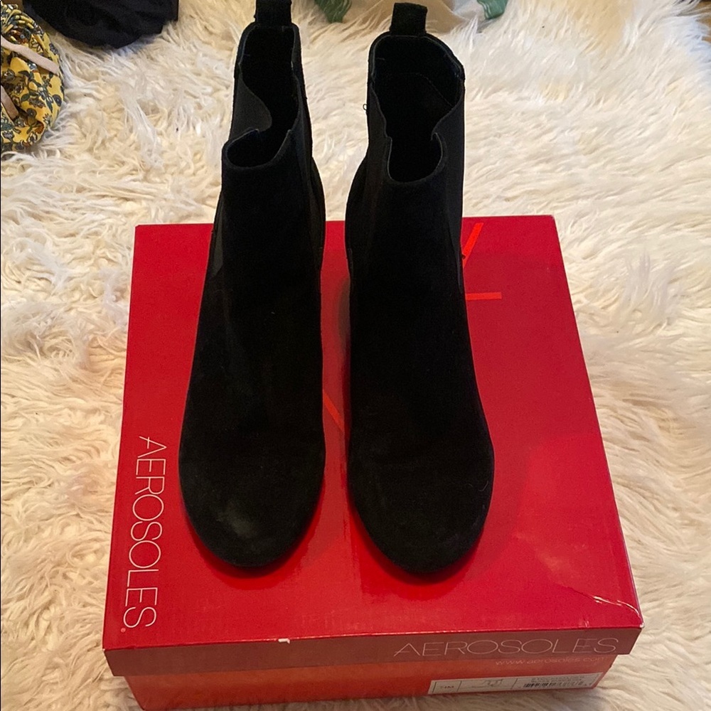 Aerosoles Women's Black Suede Ankle Boots